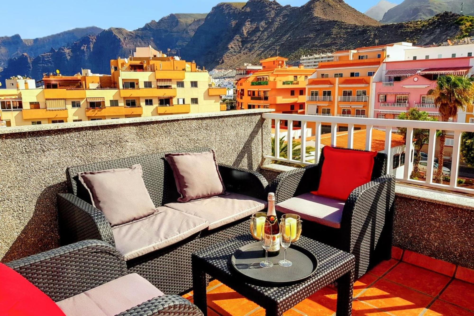 Modern Apartment In Puerto De Santiago - 65 Sqm - Mountain View 외부 사진
